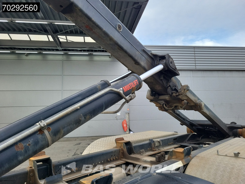 Iveco X-Way 460 6X2 Retarder HIAB 21S59 Lift+Steering-Axle Navi Automatic ACC Euro 6 - Camião polibenne: foto 3 Iveco X-Way 460 6X2 Retarder HIAB 21S59 Lift+Steering-Axle Navi Automatic ACC Euro 6 - Camião polibenne: foto 3
