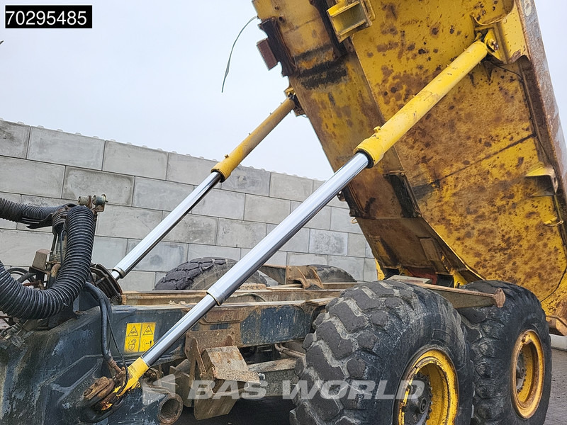 Leasing de Komatsu HM300-2 Komatsu HM300-2: foto 11 Leasing de Komatsu HM300-2 Komatsu HM300-2: foto 11