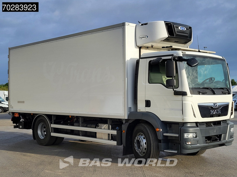 MAN TGM 18.250 4X2 Carrier Supra 850 2000kg ladebordwand Automatic Euro 6 - Camião frigorífico: foto 3 MAN TGM 18.250 4X2 Carrier Supra 850 2000kg ladebordwand Automatic Euro 6 - Camião frigorífico: foto 3