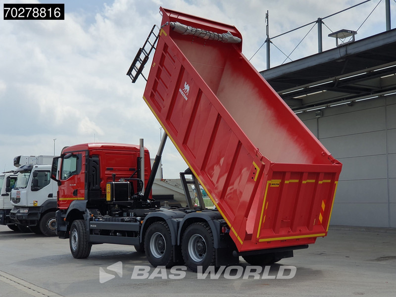 MAN TGS 33.400 6X4 NEW! 16m3 Wielton tipper Manual Body heating Big-Axle Euro 5 - Camião basculante: foto 2 MAN TGS 33.400 6X4 NEW! 16m3 Wielton tipper Manual Body heating Big-Axle Euro 5 - Camião basculante: foto 2