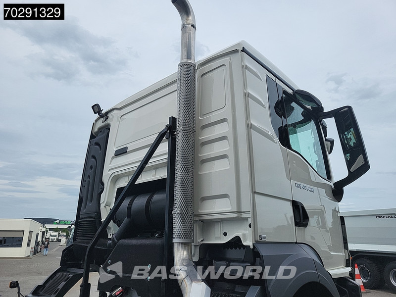 MAN TGS 40.400 6X4 NEW 6x4 chassis PTO Preparation Steelsuspension Big-Axle Automatic Euro 2 - Camião chassi: foto 3 MAN TGS 40.400 6X4 NEW 6x4 chassis PTO Preparation Steelsuspension Big-Axle Automatic Euro 2 - Camião chassi: foto 3