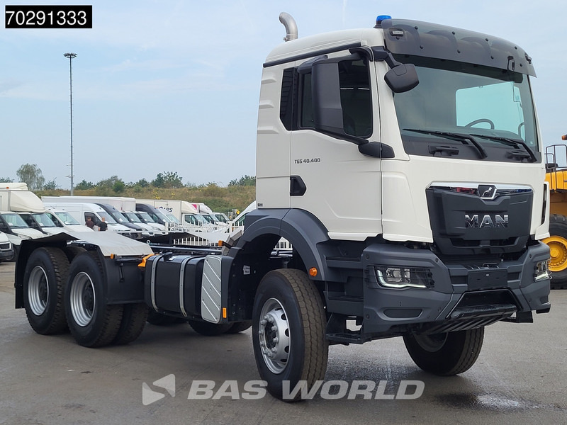 MAN TGS 40.400 6X4 NEW 6x4 chassis PTO Preparation Steelsuspension Big-Axle Automatic Euro 2 - Camião chassi: foto 3 MAN TGS 40.400 6X4 NEW 6x4 chassis PTO Preparation Steelsuspension Big-Axle Automatic Euro 2 - Camião chassi: foto 3