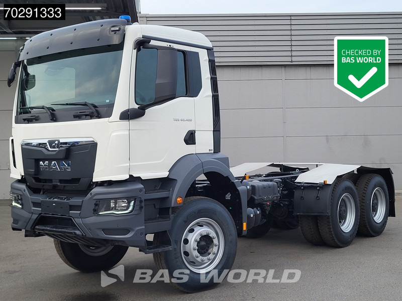 MAN TGS 40.400 6X4 NEW 6x4 chassis PTO Preparation Steelsuspension Big-Axle Automatic Euro 2 - Camião chassi: foto 1 MAN TGS 40.400 6X4 NEW 6x4 chassis PTO Preparation Steelsuspension Big-Axle Automatic Euro 2 - Camião chassi: foto 1