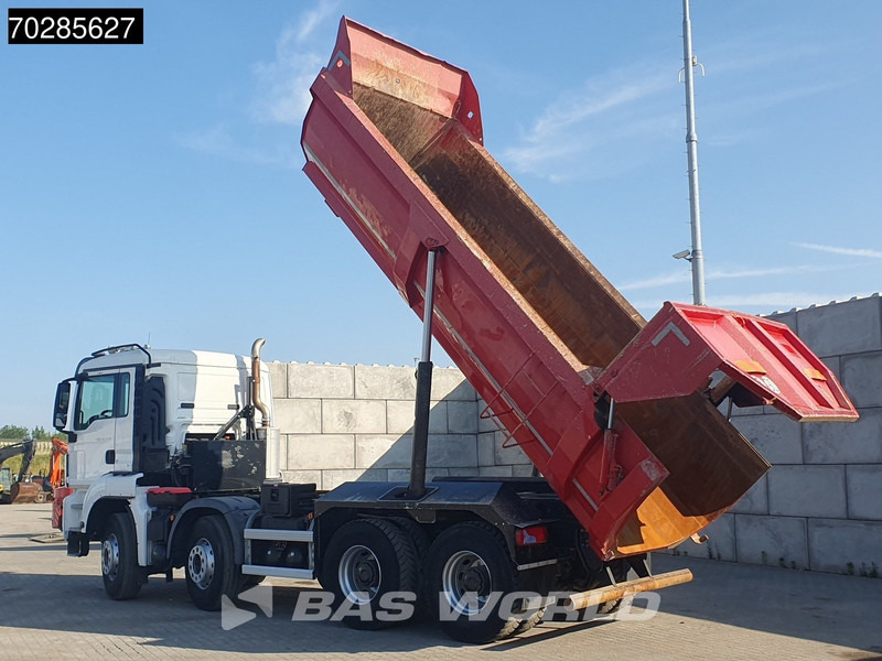 MAN TGS 41.440 8X4 15m3 Retarder Big-Axle Steelsuspension Euro 6 - Camião basculante: foto 2 MAN TGS 41.440 8X4 15m3 Retarder Big-Axle Steelsuspension Euro 6 - Camião basculante: foto 2