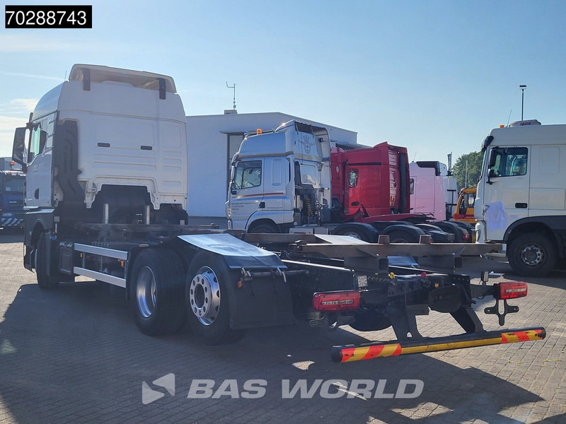 MAN TGX 26.470 6X2 BDF Retarder Lift-Axle LED Standairco Automatic Euro 6 - Camião transportador de contêineres/ Caixa móvel: foto 2 MAN TGX 26.470 6X2 BDF Retarder Lift-Axle LED Standairco Automatic Euro 6 - Camião transportador de contêineres/ Caixa móvel: foto 2