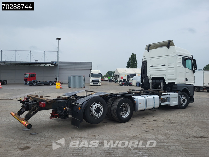 MAN TGX 26.470 6X2 BDF Retarder Lift Axle Standklima Automatic LED Euro 6 - Camião transportador de contêineres/ Caixa móvel: foto 5 MAN TGX 26.470 6X2 BDF Retarder Lift Axle Standklima Automatic LED Euro 6 - Camião transportador de contêineres/ Caixa móvel: foto 5