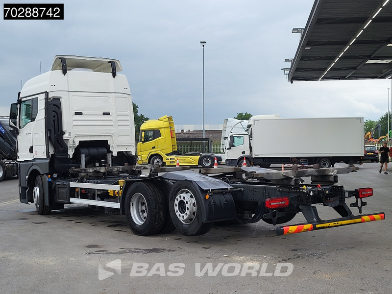 MAN TGX 26.470 6X2 Retarder BDF Standairco Lift-Axle Automatic LED Euro 6 - Camião transportador de contêineres/ Caixa móvel: foto 2 MAN TGX 26.470 6X2 Retarder BDF Standairco Lift-Axle Automatic LED Euro 6 - Camião transportador de contêineres/ Caixa móvel: foto 2
