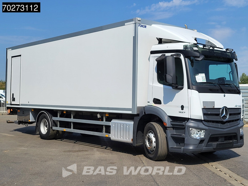 Mercedes-Benz Actros 1827 4X2 2.000kg Ladebordwand Automatic Xenon ClassicSpace Euro 6 - Camião furgão: foto 3 Mercedes-Benz Actros 1827 4X2 2.000kg Ladebordwand Automatic Xenon ClassicSpace Euro 6 - Camião furgão: foto 3