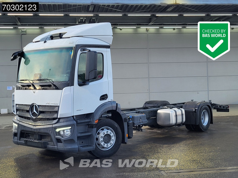 Mercedes-Benz Actros 1827 4X2 NEW 18tons chassis Automatic PPC Cruise control Euro 6 - Camião chassi: foto 1 Mercedes-Benz Actros 1827 4X2 NEW 18tons chassis Automatic PPC Cruise control Euro 6 - Camião chassi: foto 1