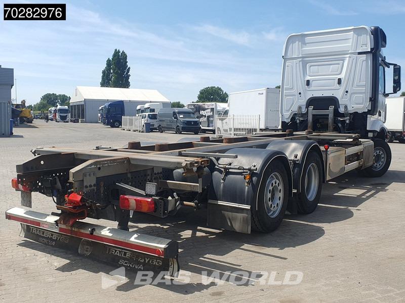Mercedes-Benz Actros 2548 Actros 6X2 ACC Xenon Liftachse Euro 6 - Camião transportador de contêineres/ Caixa móvel: foto 5 Mercedes-Benz Actros 2548 Actros 6X2 ACC Xenon Liftachse Euro 6 - Camião transportador de contêineres/ Caixa móvel: foto 5
