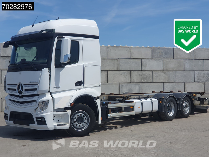 Mercedes-Benz Actros 2548 Actros 6X2 ACC Xenon Liftachse Euro 6 - Camião transportador de contêineres/ Caixa móvel: foto 1 Mercedes-Benz Actros 2548 Actros 6X2 ACC Xenon Liftachse Euro 6 - Camião transportador de contêineres/ Caixa móvel: foto 1