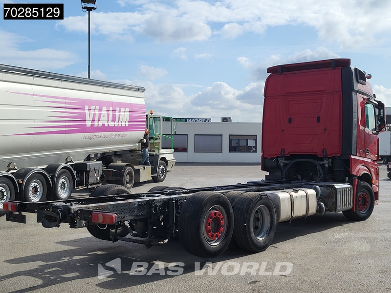 Mercedes-Benz Actros 2548 Actros 6X2 BigSpace Retarder PTO Liftachse Xenon ACC Navi Euro 6 - Camião chassi: foto 5 Mercedes-Benz Actros 2548 Actros 6X2 BigSpace Retarder PTO Liftachse Xenon ACC Navi Euro 6 - Camião chassi: foto 5