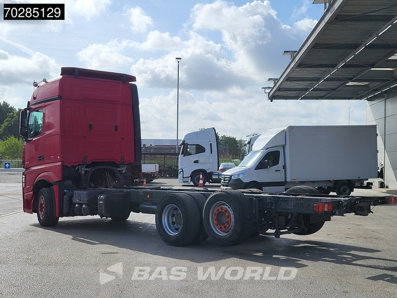 Mercedes-Benz Actros 2548 Actros 6X2 BigSpace Retarder PTO Liftachse Xenon ACC Navi Euro 6 - Camião chassi: foto 2 Mercedes-Benz Actros 2548 Actros 6X2 BigSpace Retarder PTO Liftachse Xenon ACC Navi Euro 6 - Camião chassi: foto 2