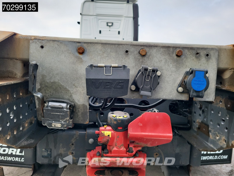 Camião transportador de contêineres/ Caixa móvel Mercedes-Benz Actros 2553 Actros 6X2 Full Air Retarder Lift Axle Euro 6: foto 11 Camião transportador de contêineres/ Caixa móvel Mercedes-Benz Actros 2553 Actros 6X2 Full Air Retarder Lift Axle Euro 6: foto 11