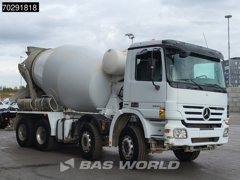Mercedes-Benz Actros 3241 8X4 9m3 Stetter Steelsuspension 3-Pedals Retarder Euro 4 - Camião betoneira: foto 3 Mercedes-Benz Actros 3241 8X4 9m3 Stetter Steelsuspension 3-Pedals Retarder Euro 4 - Camião betoneira: foto 3