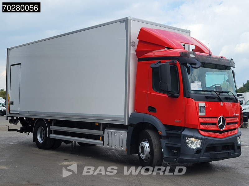 Mercedes-Benz Antos 1827 4X2 19tonner 2000kg Ladebordwand Automatic Euro 6 - Camião furgão: foto 5 Mercedes-Benz Antos 1827 4X2 19tonner 2000kg Ladebordwand Automatic Euro 6 - Camião furgão: foto 5