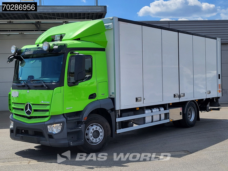 Mercedes-Benz Antos 1827 Antos 4X2 2000kg Ladebordwand box heating Automatic Euro 6 - Camião furgão: foto 3 Mercedes-Benz Antos 1827 Antos 4X2 2000kg Ladebordwand box heating Automatic Euro 6 - Camião furgão: foto 3
