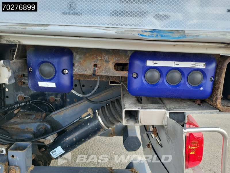 Mercedes-Benz Antos 2535 6X2 Lumikko L7 cooler ladebordwand Lift+Lenkachse Euro 6 - Camião frigorífico: foto 5 Mercedes-Benz Antos 2535 6X2 Lumikko L7 cooler ladebordwand Lift+Lenkachse Euro 6 - Camião frigorífico: foto 5