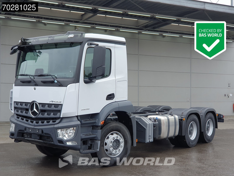 Mercedes-Benz Arocs 2636 6X4 NEW chassis Flywheel PTO Big-Axle Automatic Steelsuspension Euro 6 - Camião chassi: foto 1 Mercedes-Benz Arocs 2636 6X4 NEW chassis Flywheel PTO Big-Axle Automatic Steelsuspension Euro 6 - Camião chassi: foto 1