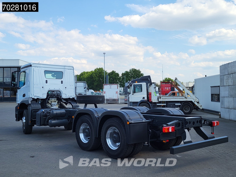 Mercedes-Benz Arocs 2640 6X4 NEW chassis PTO preparation Big-Axle Alcoa Automatic Euro 6 - Camião chassi: foto 2 Mercedes-Benz Arocs 2640 6X4 NEW chassis PTO preparation Big-Axle Alcoa Automatic Euro 6 - Camião chassi: foto 2