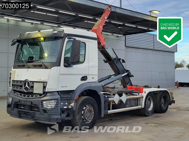 Mercedes-Benz Arocs 2643 6X4 20tons Dalby containersystem Big-Axle Automatic Euro 6 - Camião polibenne: foto 1 Mercedes-Benz Arocs 2643 6X4 20tons Dalby containersystem Big-Axle Automatic Euro 6 - Camião polibenne: foto 1
