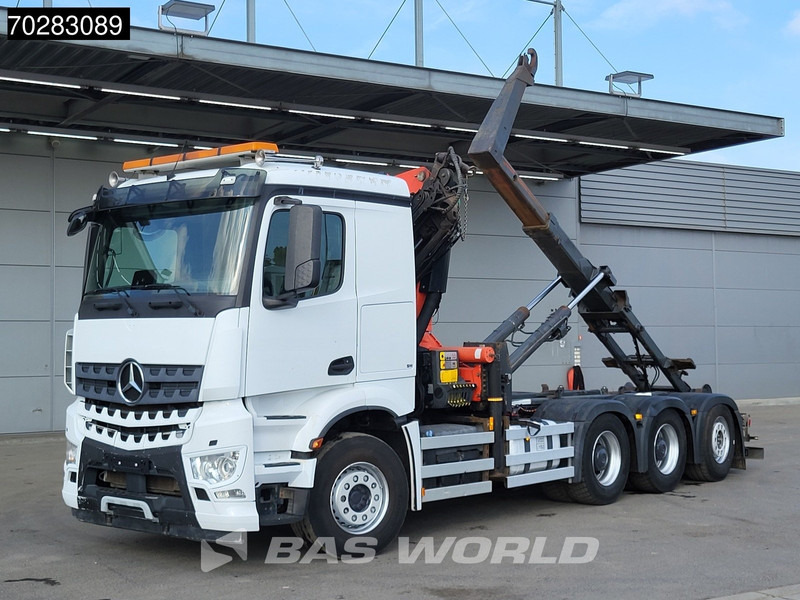 Mercedes-Benz Arocs 3245 Actros 8X4 Palfinger PK22002 EH Crane 17tons hooklift Big-Axle Lift+Lenkachse Navi Euro 6 - Camião polibenne, Camião grua: foto 5 Mercedes-Benz Arocs 3245 Actros 8X4 Palfinger PK22002 EH Crane 17tons hooklift Big-Axle Lift+Lenkachse Navi Euro 6 - Camião polibenne, Camião grua: foto 5