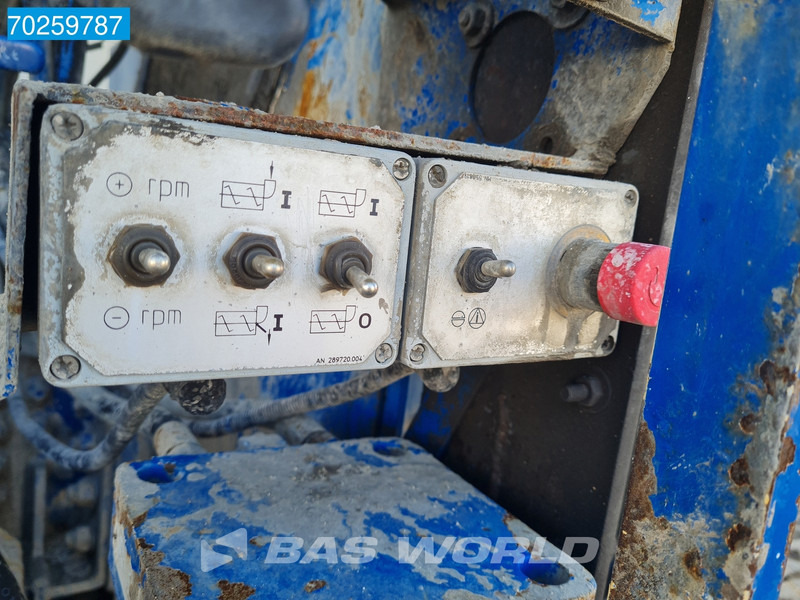 Leasing de Mercedes-Benz Arocs 3251 8X4 PUMI Putzmeister TMM 24 + Liebherr 7m3 Mixer Retarder Euro 6 Mercedes-Benz Arocs 3251 8X4 PUMI Putzmeister TMM 24 + Liebherr 7m3 Mixer Retarder Euro 6: foto 15