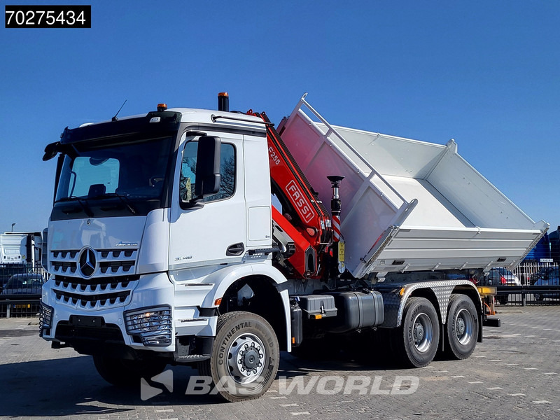Mercedes-Benz Arocs 3348 6X6 NEW Fassi F255A.2.24 Kran Crane 3-way tipper Navi Euro 6 - Camião basculante, Camião grua: foto 1 Mercedes-Benz Arocs 3348 6X6 NEW Fassi F255A.2.24 Kran Crane 3-way tipper Navi Euro 6 - Camião basculante, Camião grua: foto 1