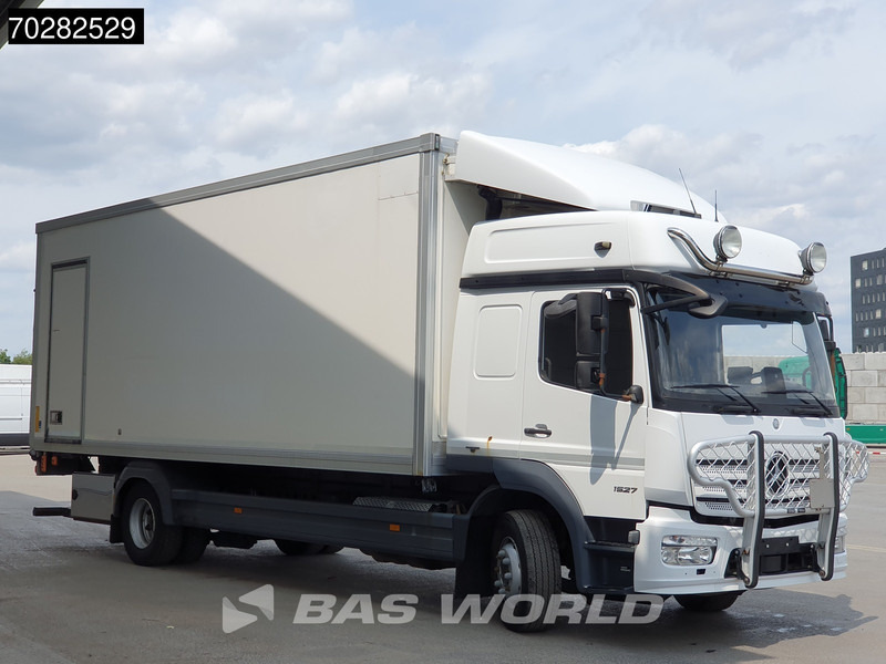 Mercedes-Benz Atego 1527 Atego 4X2 15tonner Automatic 2000kg Ladebordwand Euro 6 - Camião furgão: foto 3 Mercedes-Benz Atego 1527 Atego 4X2 15tonner Automatic 2000kg Ladebordwand Euro 6 - Camião furgão: foto 3