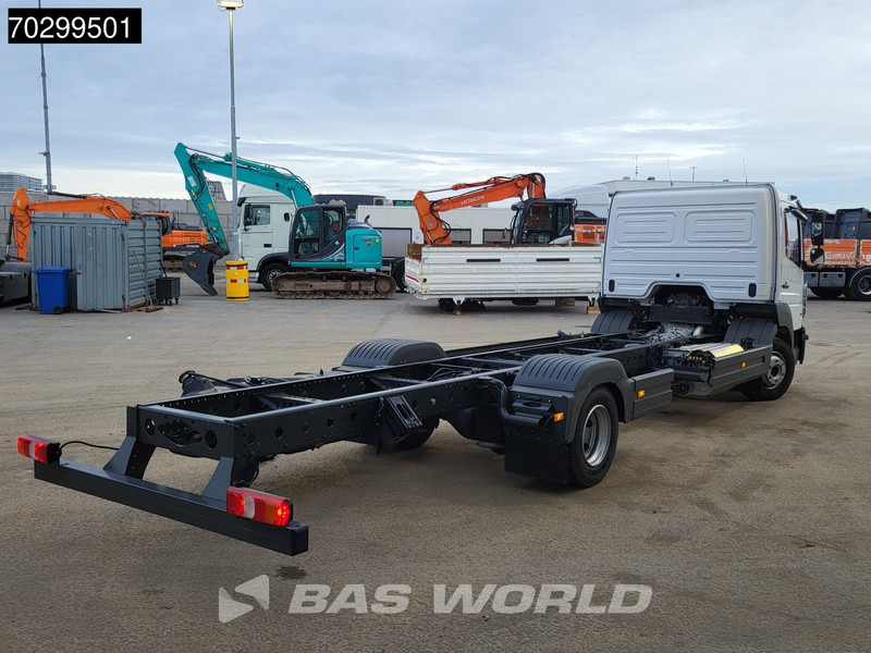 Mercedes-Benz Atego 816 Atego 4X2 LIKE NEW 8tons chassis Automatic PTO Euro 6 - Camião chassi: foto 5 Mercedes-Benz Atego 816 Atego 4X2 LIKE NEW 8tons chassis Automatic PTO Euro 6 - Camião chassi: foto 5