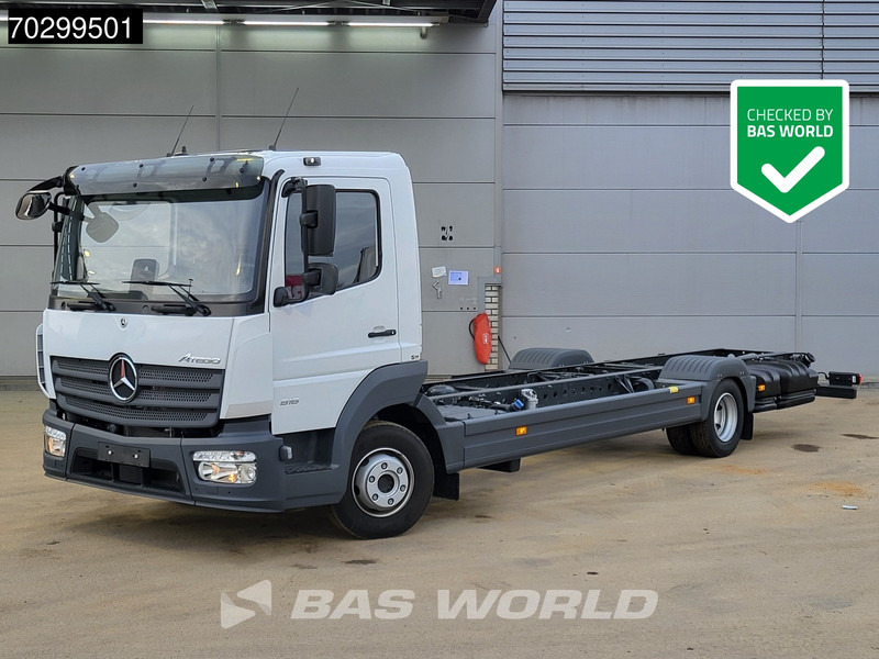 Mercedes-Benz Atego 816 Atego 4X2 LIKE NEW 8tons chassis Automatic PTO Euro 6 - Camião chassi: foto 1 Mercedes-Benz Atego 816 Atego 4X2 LIKE NEW 8tons chassis Automatic PTO Euro 6 - Camião chassi: foto 1