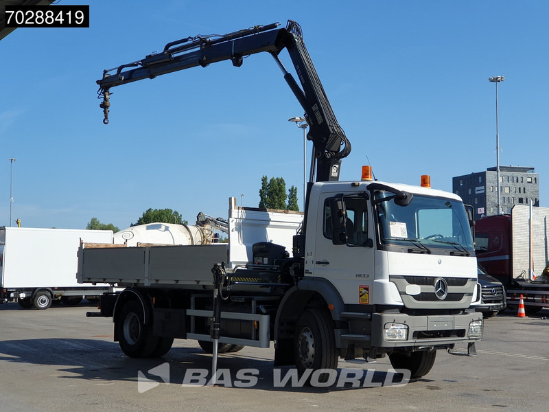 Mercedes-Benz Axor 1833 Axor 4X2 HIAB XS B-122 HIDUO Crane Kran Manual Steelsuspension Big-Axle Euro 5 - Camião basculante, Camião grua: foto 3 Mercedes-Benz Axor 1833 Axor 4X2 HIAB XS B-122 HIDUO Crane Kran Manual Steelsuspension Big-Axle Euro 5 - Camião basculante, Camião grua: foto 3