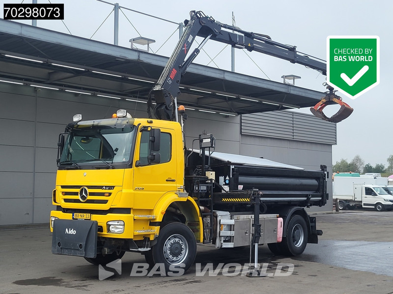 Mercedes-Benz Axor 2124 Axor 4X4 8m3 Tipper HIAB 122 B-2 HIDUO Crane Steel suspension Automatic Big-Axle Euro 5 - Camião basculante, Camião grua: foto 1 Mercedes-Benz Axor 2124 Axor 4X4 8m3 Tipper HIAB 122 B-2 HIDUO Crane Steel suspension Automatic Big-Axle Euro 5 - Camião basculante, Camião grua: foto 1