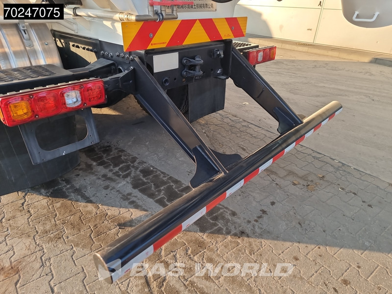 Leasing de SHACMAN M3000 S 8X4 NEW! 8m3 Liebherr Mixer Big-Axle Steelsuspension SHACMAN M3000 S 8X4 NEW! 8m3 Liebherr Mixer Big-Axle Steelsuspension: foto 13 Leasing de SHACMAN M3000 S 8X4 NEW! 8m3 Liebherr Mixer Big-Axle Steelsuspension SHACMAN M3000 S 8X4 NEW! 8m3 Liebherr Mixer Big-Axle Steelsuspension: foto 13