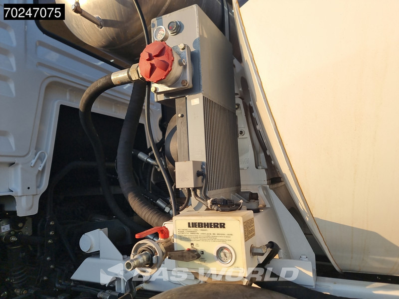 Leasing de SHACMAN M3000 S 8X4 NEW! 8m3 Liebherr Mixer Big-Axle Steelsuspension SHACMAN M3000 S 8X4 NEW! 8m3 Liebherr Mixer Big-Axle Steelsuspension: foto 12 Leasing de SHACMAN M3000 S 8X4 NEW! 8m3 Liebherr Mixer Big-Axle Steelsuspension SHACMAN M3000 S 8X4 NEW! 8m3 Liebherr Mixer Big-Axle Steelsuspension: foto 12