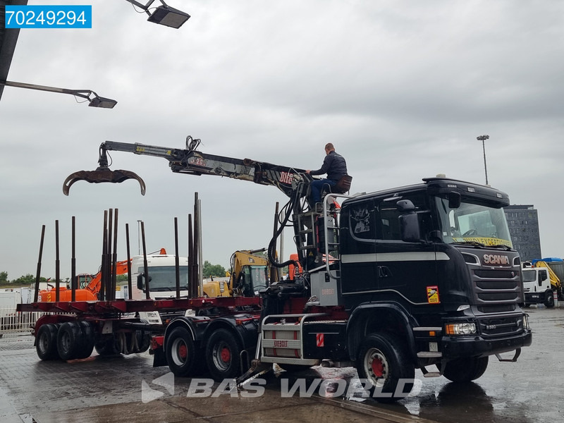 Scania R580 6X4 Holz Kran Diebolt D28 Full-Steell Extentable Trailer - Camião de transporte de madeira, Camião grua: foto 2 Scania R580 6X4 Holz Kran Diebolt D28 Full-Steell Extentable Trailer - Camião de transporte de madeira, Camião grua: foto 2