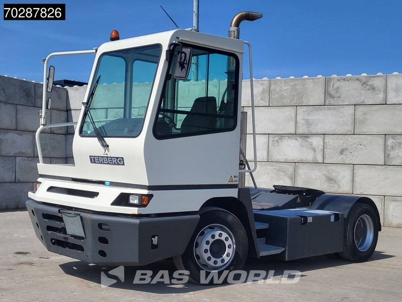 Terberg YT 182 4X2 NL-Truck Big-Axle Hebesattel Drumbrakes - Tractor de terminal: foto 2 Terberg YT 182 4X2 NL-Truck Big-Axle Hebesattel Drumbrakes - Tractor de terminal: foto 2