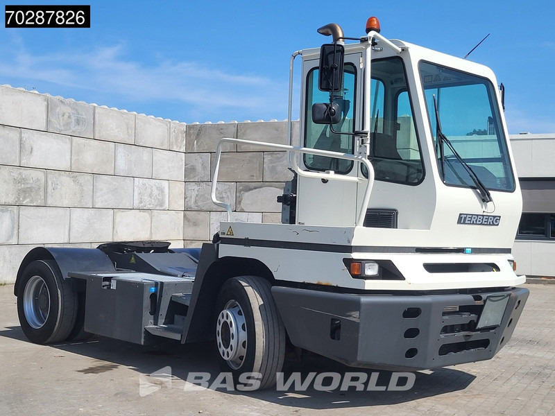 Terberg YT 182 4X2 NL-Truck Big-Axle Hebesattel Drumbrakes - Tractor de terminal: foto 5 Terberg YT 182 4X2 NL-Truck Big-Axle Hebesattel Drumbrakes - Tractor de terminal: foto 5