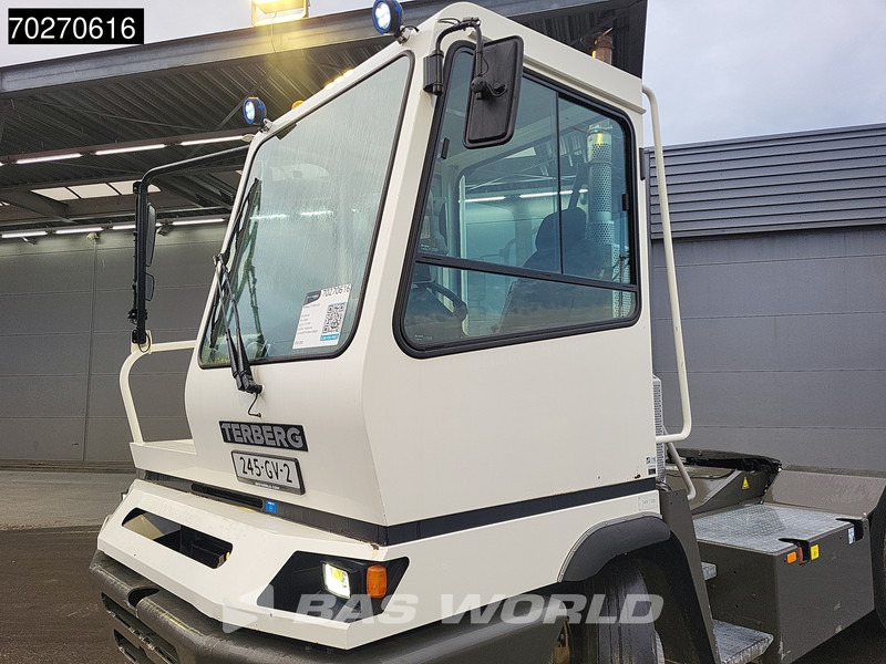 Terberg YT182 4X2 - Tractor de terminal: foto 2 Terberg YT182 4X2 - Tractor de terminal: foto 2