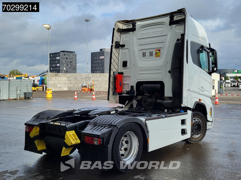 Ford F-Max 500 F-Max 4X2 Retarder 2xTanks Navi Standklima Euro 6 - Tractor: foto 5 Ford F-Max 500 F-Max 4X2 Retarder 2xTanks Navi Standklima Euro 6 - Tractor: foto 5