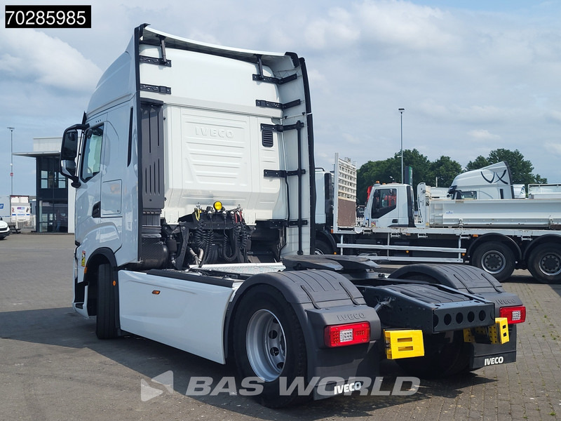 Iveco S-Way 490 4X2 Retarder 2x Tanks Standklima Navi ACC LED - Tractor: foto 2 Iveco S-Way 490 4X2 Retarder 2x Tanks Standklima Navi ACC LED - Tractor: foto 2