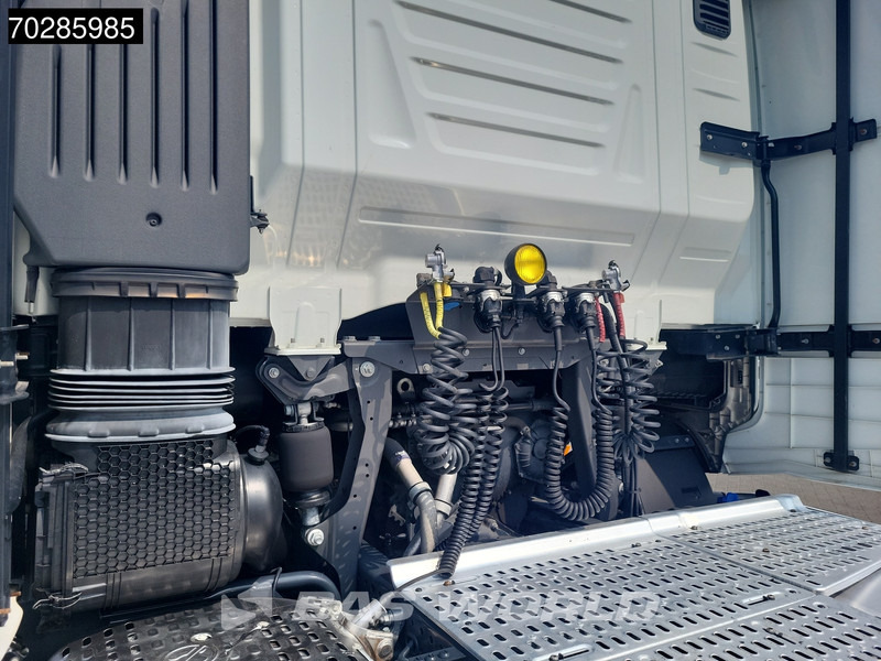 Iveco S-Way 490 4X2 Retarder 2x Tanks Standklima Navi ACC LED - Tractor: foto 5 Iveco S-Way 490 4X2 Retarder 2x Tanks Standklima Navi ACC LED - Tractor: foto 5