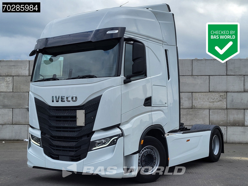 Iveco S-Way 490 4X2 Retarder Standklima 2xTanks Navi ACC LED Euro 6 - Tractor: foto 1 Iveco S-Way 490 4X2 Retarder Standklima 2xTanks Navi ACC LED Euro 6 - Tractor: foto 1