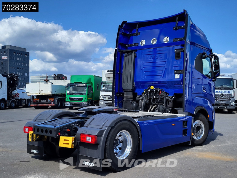 Iveco S-Way 530 4X2 Retarder 2xTanks LED Standklima Navi ACC Euro 6 - Tractor: foto 5 Iveco S-Way 530 4X2 Retarder 2xTanks LED Standklima Navi ACC Euro 6 - Tractor: foto 5