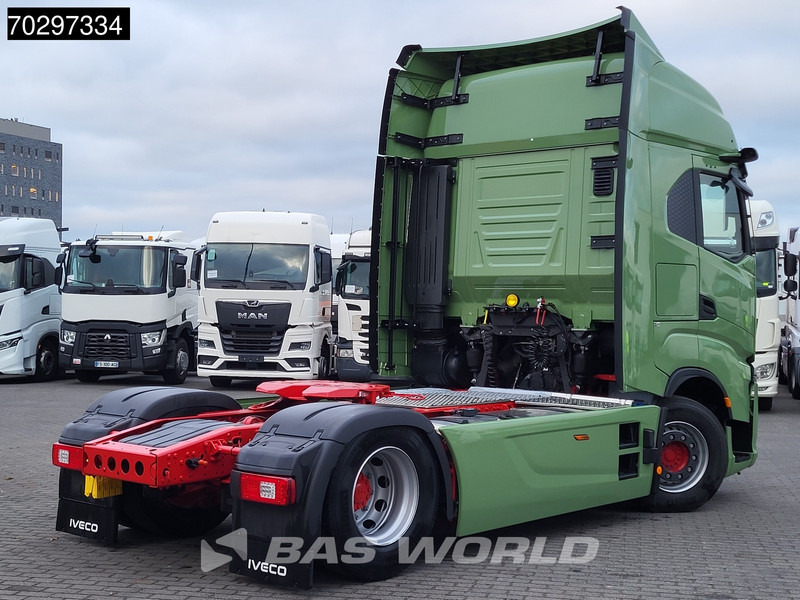 Iveco S-Way 580 4X2 NEW! Standklima Navi ACC LED Euro 6 - Tractor: foto 5 Iveco S-Way 580 4X2 NEW! Standklima Navi ACC LED Euro 6 - Tractor: foto 5