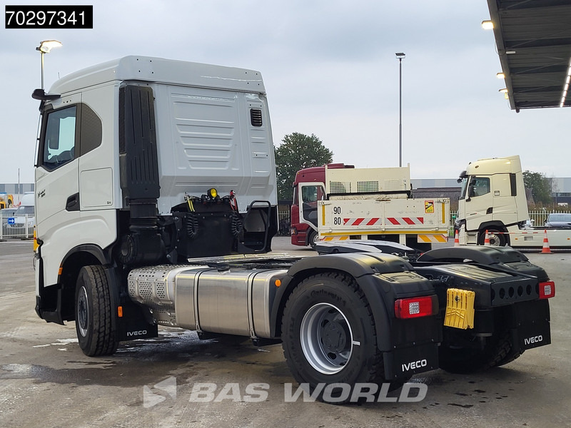 Iveco X-Way 500 4X2 NEW! Retarder Big-Axle Standklima MirrorCam Navi LED ACC Euro 6 - Tractor: foto 2 Iveco X-Way 500 4X2 NEW! Retarder Big-Axle Standklima MirrorCam Navi LED ACC Euro 6 - Tractor: foto 2