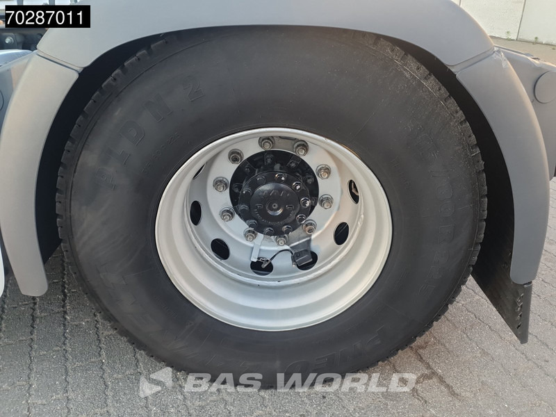 Tractor MAN TGX 18.470 4X2 GM 2x Tanks: foto 15 Tractor MAN TGX 18.470 4X2 GM 2x Tanks: foto 15