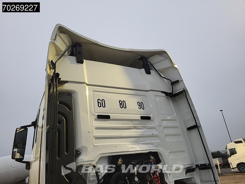 MAN TGX 18.500 4X2 XLX 2x Tanks ADR - Tractor: foto 3 MAN TGX 18.500 4X2 XLX 2x Tanks ADR - Tractor: foto 3