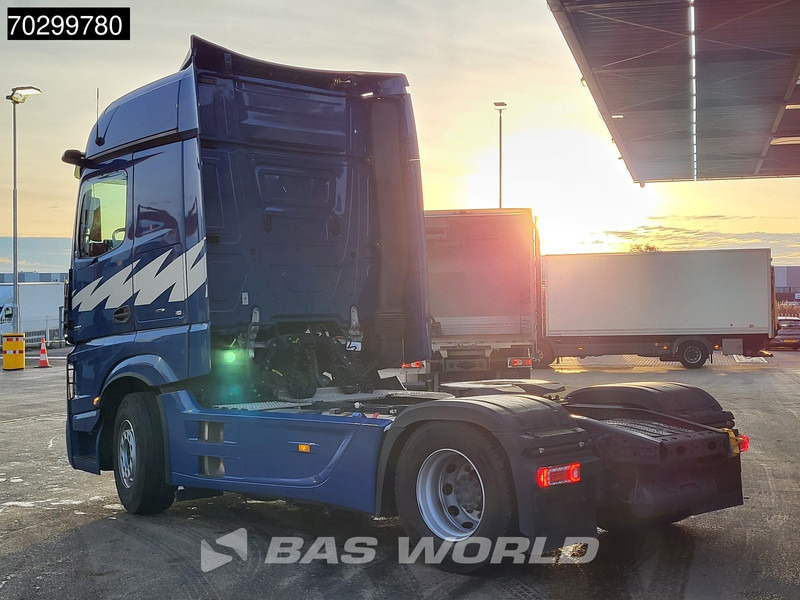 Mercedes-Benz Actros 1851 4X2 BigSpace Retarder 2x Tanks Full-Air Standklima - Tractor: foto 2 Mercedes-Benz Actros 1851 4X2 BigSpace Retarder 2x Tanks Full-Air Standklima - Tractor: foto 2
