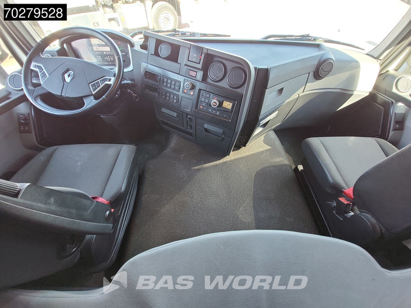 Fotografia de interior 1: Tractor Renault T 480 4X2 Retarder Hydraulik SleeperCab